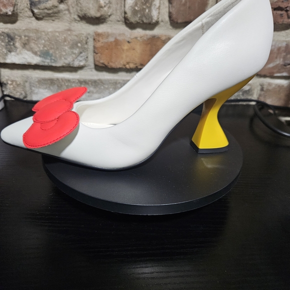 Hello Kitty White and Red Women's Heels - Picture 6 of 7